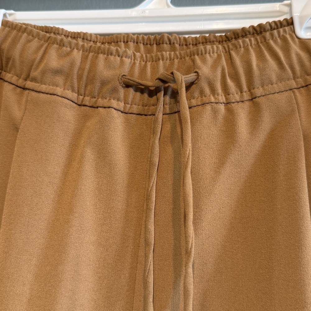 Old Navy Women's Tan Billie Pants - Picture 2 of 3